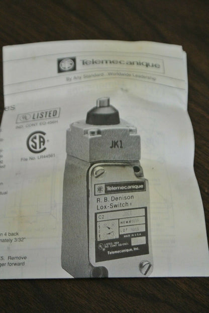 TELEMECANIQUE C3BJK06 LIMIT SWITCH / NEW SURPLUS / C3B-JK06