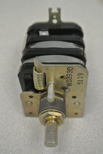 ALLEN-BRADLEY 806-937446 ROTARY PILOT SWITCH / LEVERLESS / NEW SURPLUS