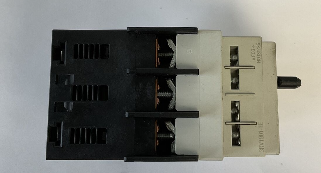 SIEMENS 3RV1021-1JA15 CIRCUIT BREAKER 10A 50/60HZ