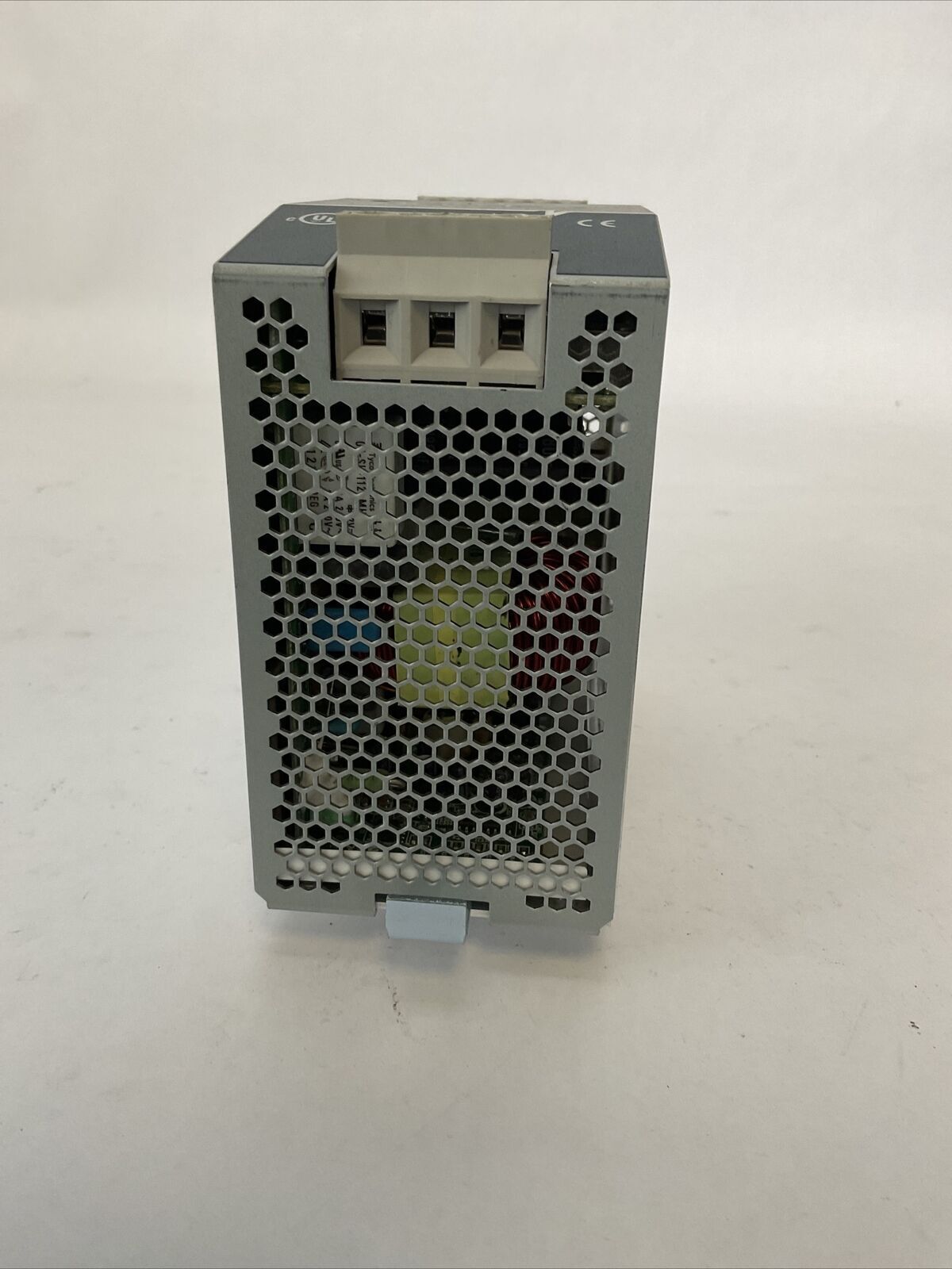 EMERSON SOLA SDN 10-24-100C POWER SUPPLY OUPUT 24VDC 10A INPUT 100-240VAC 3.5A