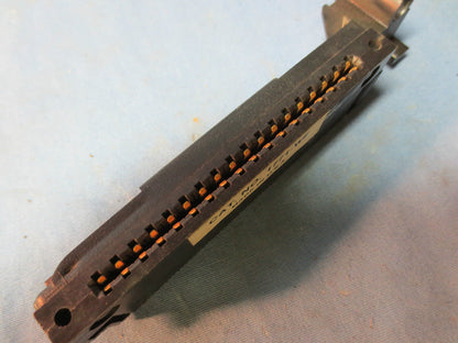 ALLEN-BRADLEY 1771-WF FIELD WIRING ARM W/18 SCREW TERMINATION