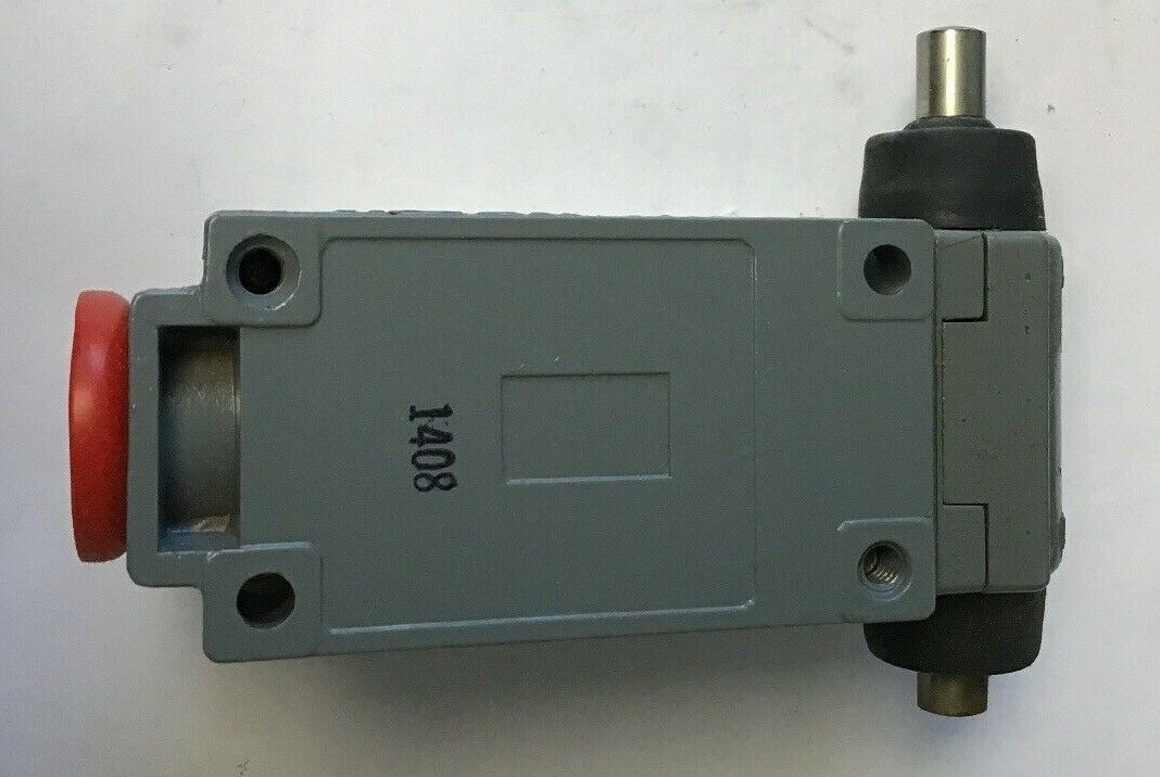 SQUARE D CLASS 9007 B62H LIMIT SWITCH SER.B