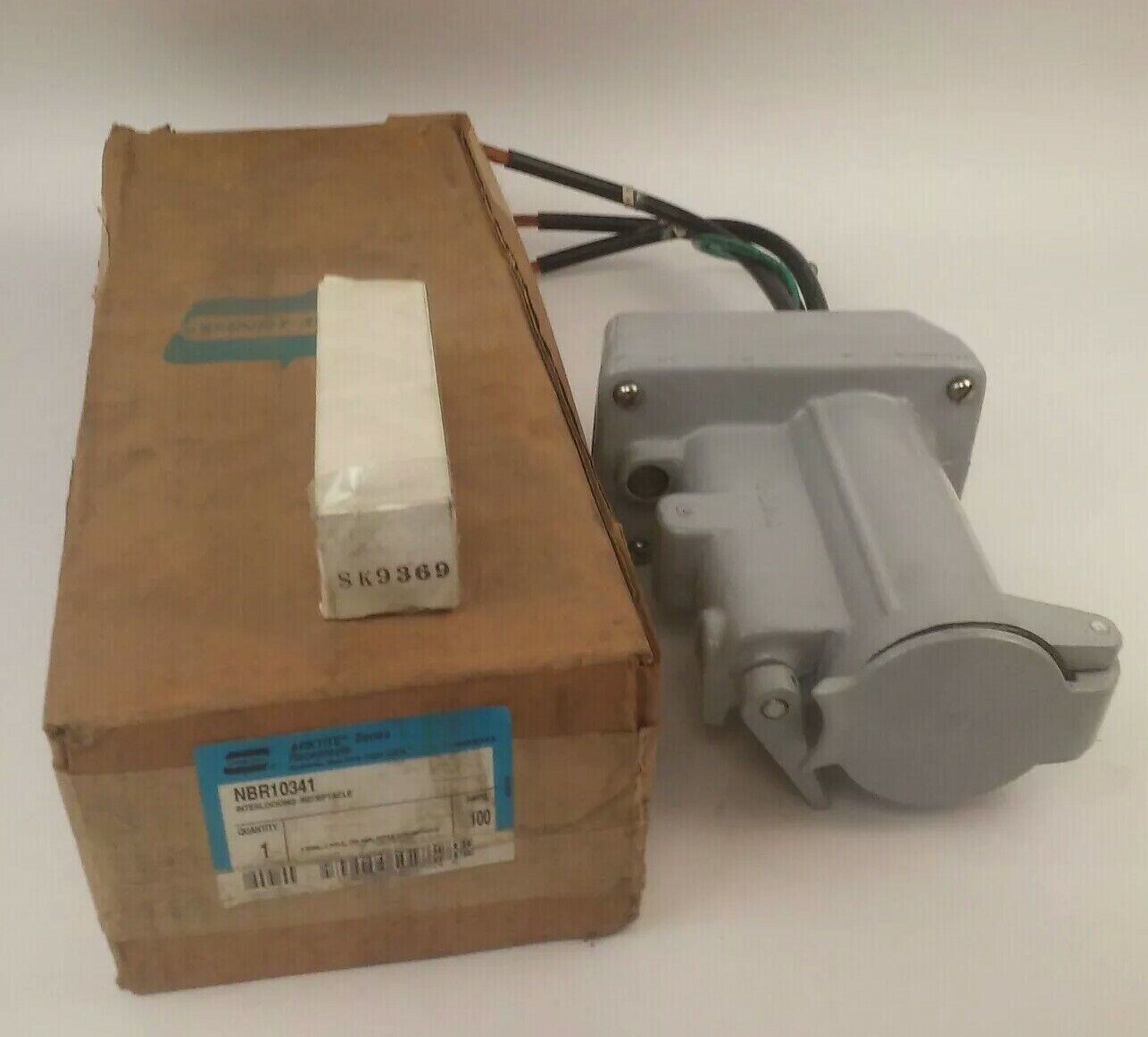 CROUSE HINDS ARKTITE SERIES NBR10341 INTERLOCKING RECEPTACLE 3W 3P 100A STYLE 1