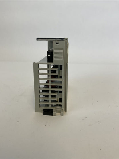 ALLEN BRADLEY 1769-OA8 SER B F/W REV 3.1 DIR/VER 95320751/04 8PT 85-265VAC OUTPU