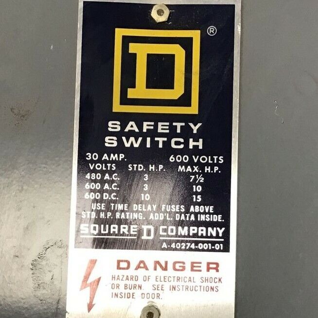 SQUARE D H261 SER. D2 SAFETY SWITCH 600VAC/DC 30AMP FUSIBLE 15HP