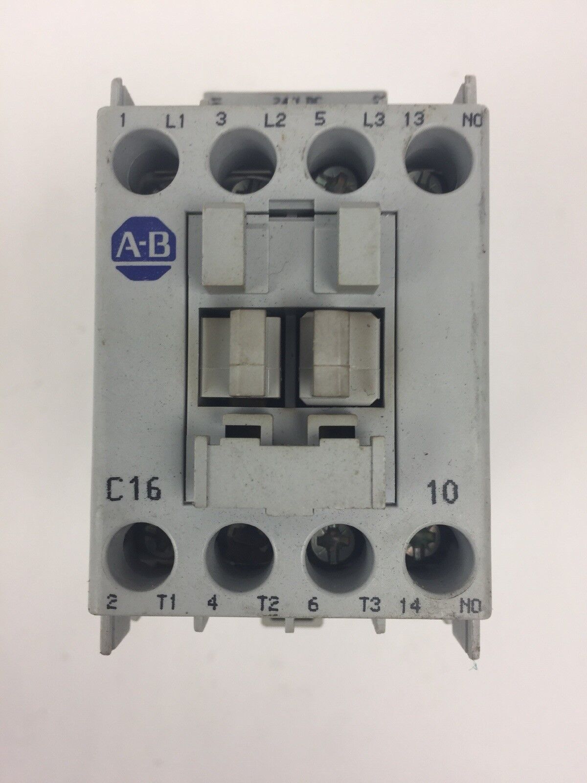 ALLEN BRADLEY 100-C16Z*10 CONTACTOR SER B 600VAC 30A COIL 24VDC
