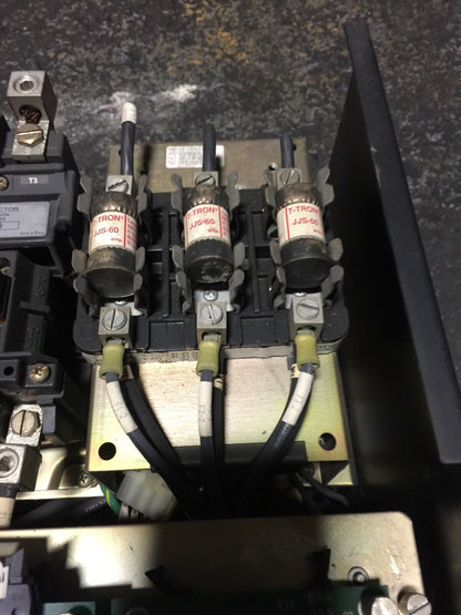 ALLEN BRADLEY 1392-B100-RK-MC-B-D1-F2-F4 AC DRIVE OUTPUT 440VAC 60A 3PH INPUT