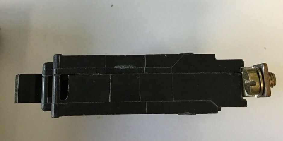 SQUARE D QOB120VH5237 CIRCUIT BREAKER 20A 120/240VAC 50/60HZ
