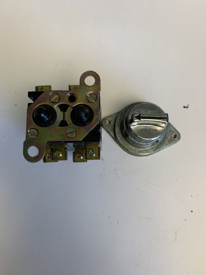 General Electric Heavy-Duty Oiltight Selector Switch CR2940UB203C