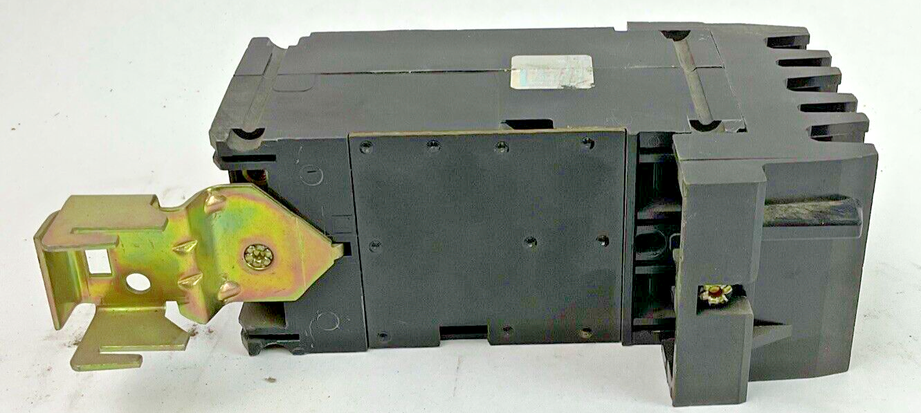 SQUARE D FA24015BC CIRCUIT BREAKER 15A SER.2 480VAC 250VAC 2POLE