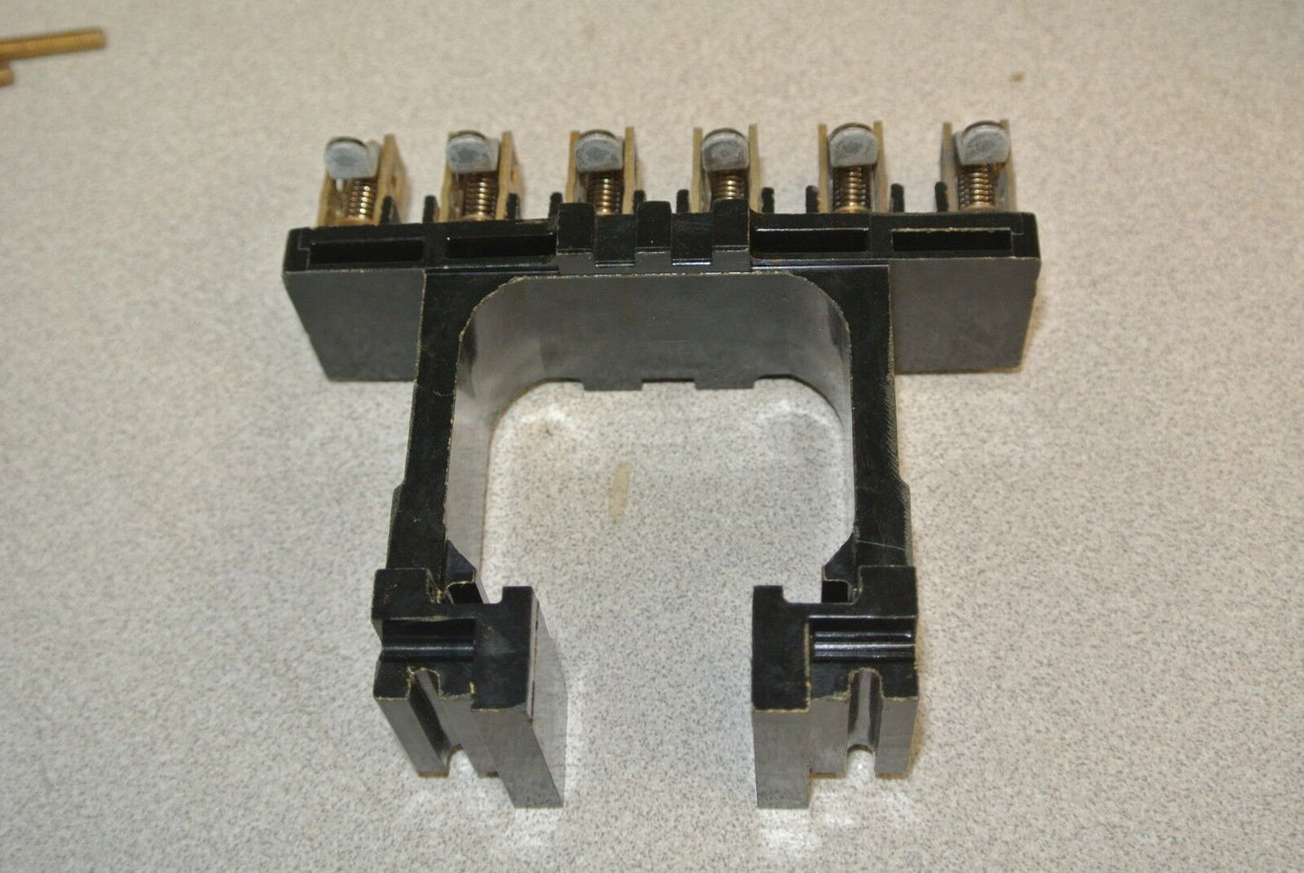 ALLEN-BRADLEY Z-31951 / SET of CONTACTS w/ SUPPORT / 6 POLE / NEW SURPLUS