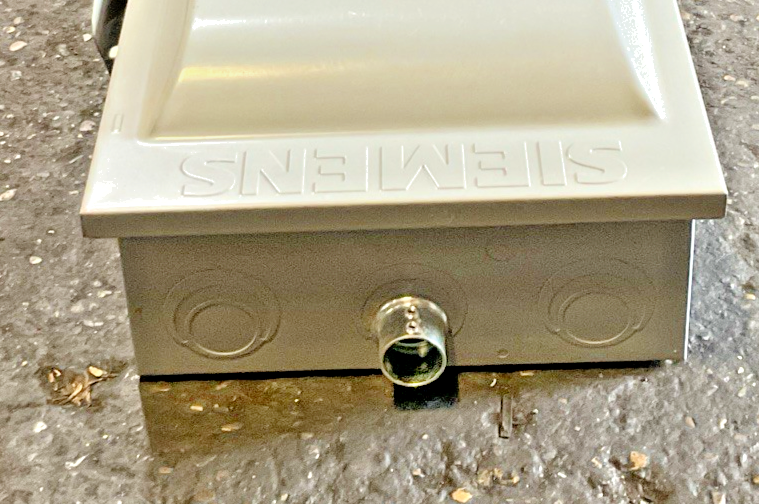 SIEMENS HNF364 NON-FUSIBLE SAFETY SWITCH 200A 600VAC/VDC TYPE VBII