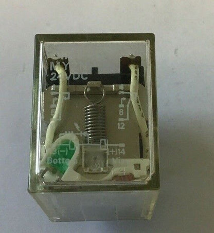 OMRON MY2N RELAY 100/110VAC 50/60HZ ***(LOTOF2)***