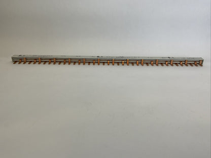 ALLEN BRADLEY 1492-A3B8 BUS BAR SER A