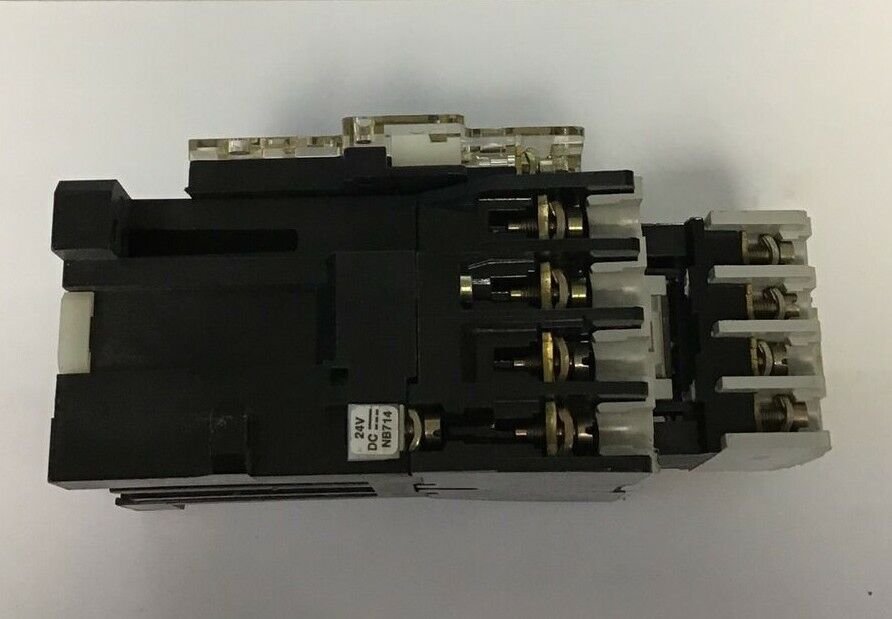 ALLEN BRADLEY 100-A24NZ*3 SER.B W/ 195-BA01 SER.A & 195-FA22 SER.A ***LOTOF2***