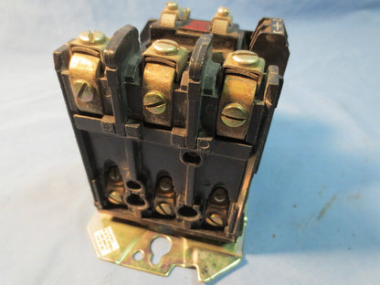 ALLEN-BRADLEY 509-BOD Ser. B MOTOR STARTER, NO OVERLOAD RELAY, COIL CB236