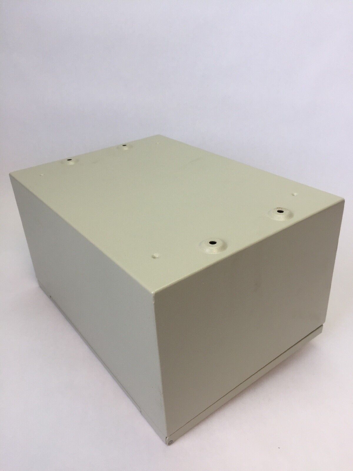 ALLEN BRADLEY 109-A18JD3-C15-7 TYPE 12 STARTER ENCLOSURE WITH CONTACTOR & RELAY