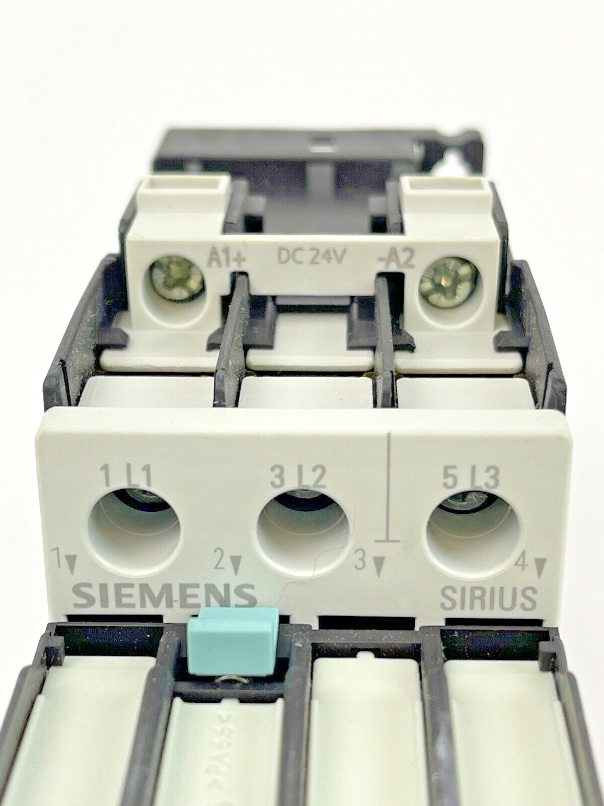 SIEMENS - 3RT1026-1BB44 - CONTACTOR - 3 Pole 25 (AC-3) A 400 V AC