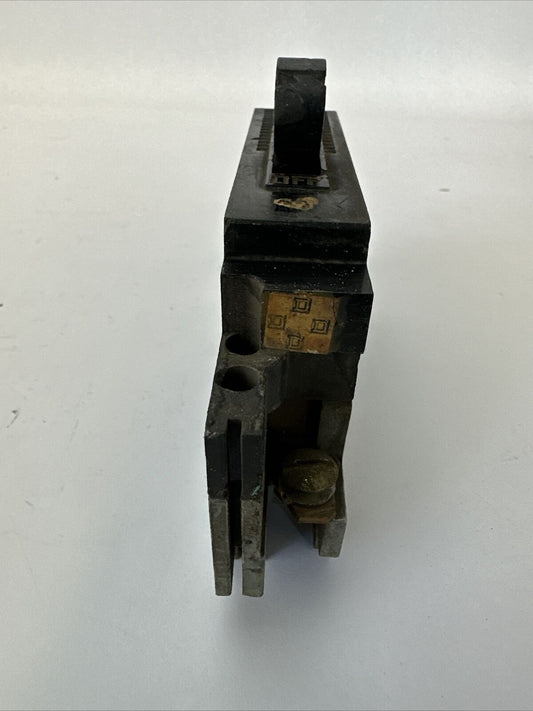 SQUARE D ML120 922920 CIRCUIT BREAKER 20AMP 1POLE 277VAC