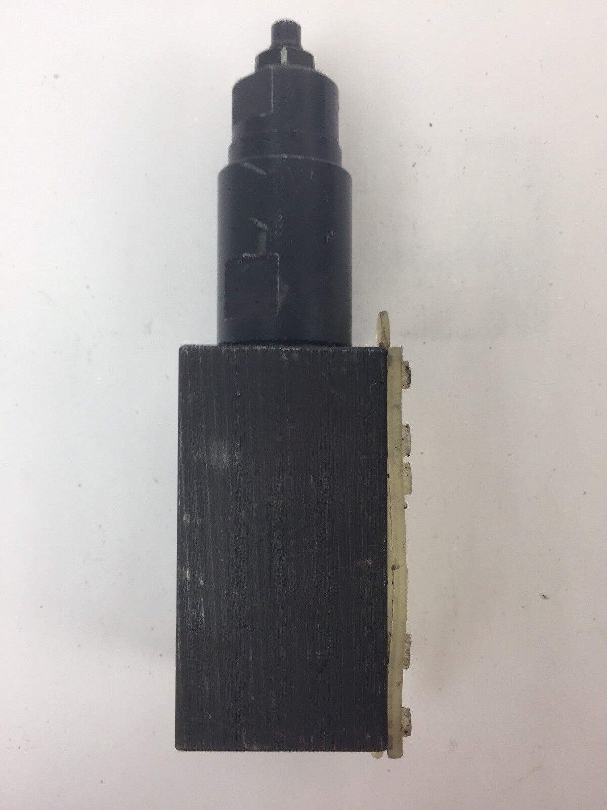 VICKERS DGMC-3-PT-BW-41 PRESSURE RELIEF