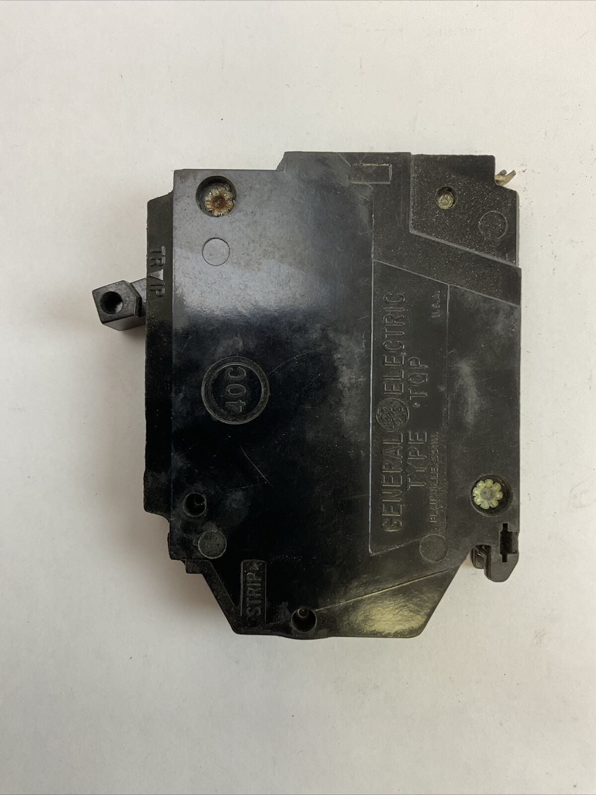 GE TQP120 PLUG IN CIRCUIT BREAKER 1POLE 20AMP 120/240VAC (LOT OF 2)
