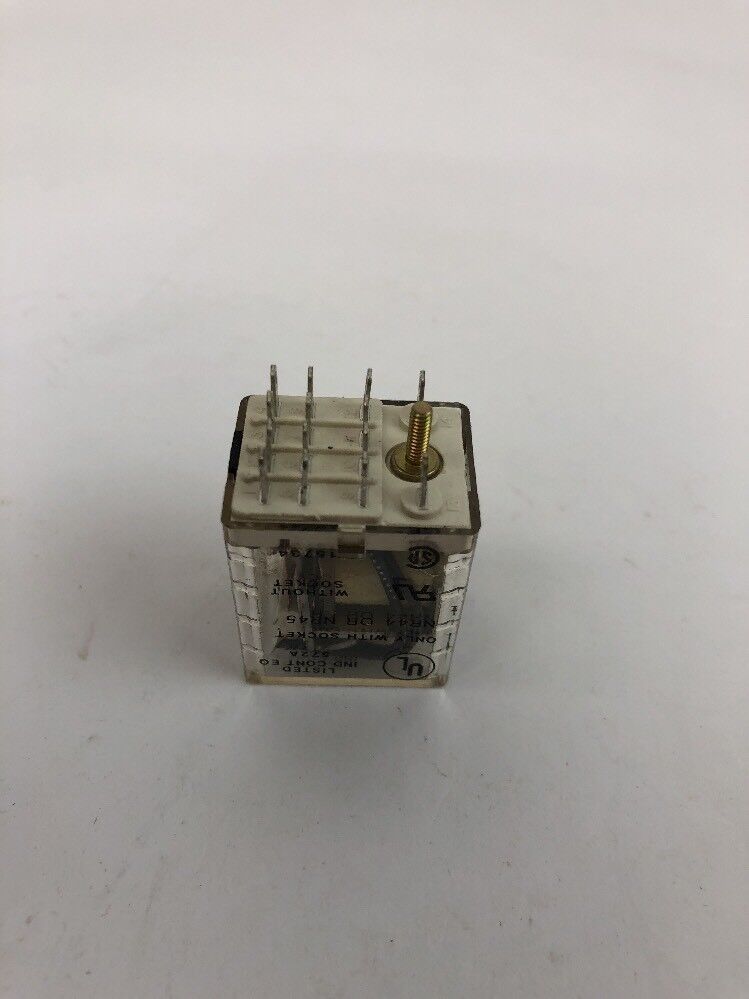 Square D 8501 RS4 Mew Miniature Relay Contacts 3A 4PDT Coil 120 V 50/60 HZ