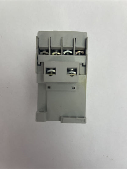 ALLEN BRADLEY 100-C23E*300 CONTACTOR SER C 600VAC 30A 15HP COIL 24VDC