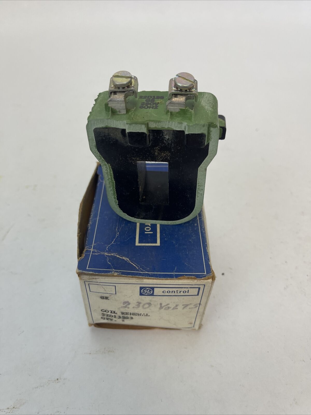 GE 22D135G3 COIL 230V 60HZ