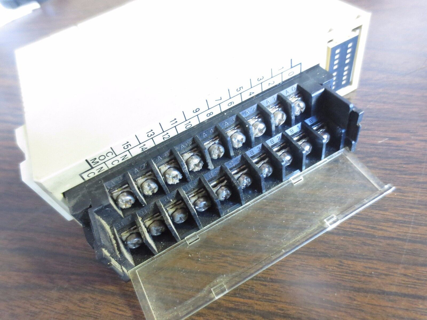 OMRON C200H-IM212 INPUT UNIT / INPUT MODULE 24VAC/DC, 7mA