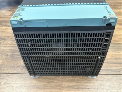 SIEMENS 6SL3120-1TE31-3AA3 SINGLE MOTOR VERSION E OUTPUT 3AC 400V 132A INPUT DC