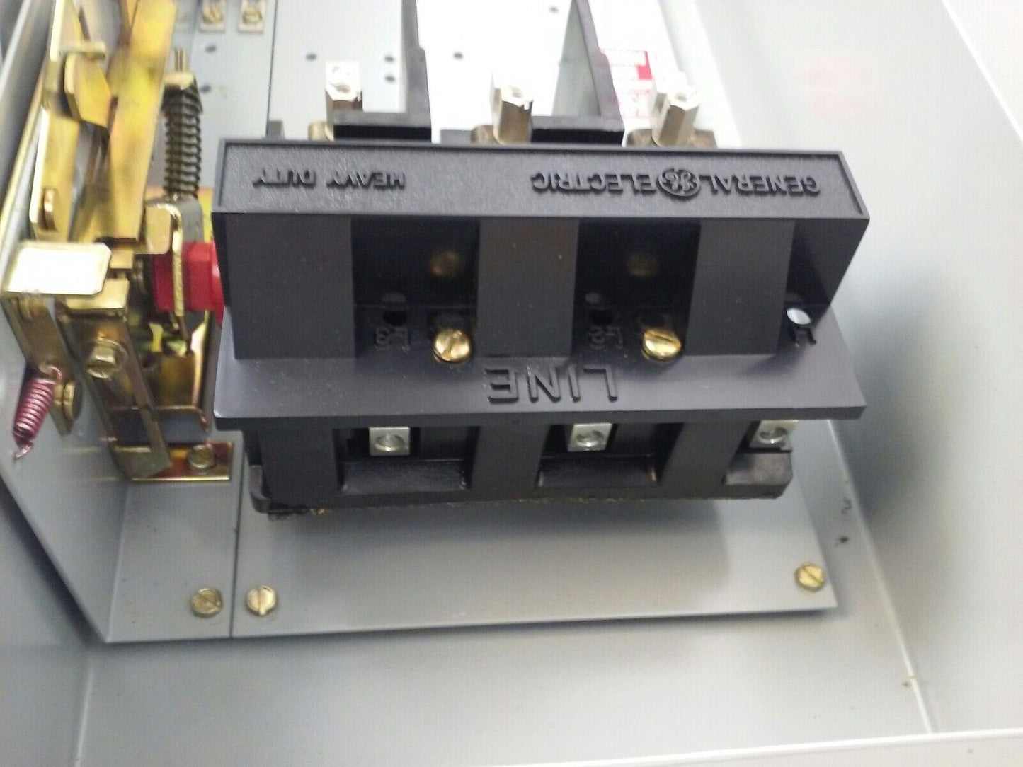 GE THN3361M, SAFETY SWITCH, 30A, 600VAC/250DC, TYPE 1/5/12 ENCLOSURE, MAX H.P.30