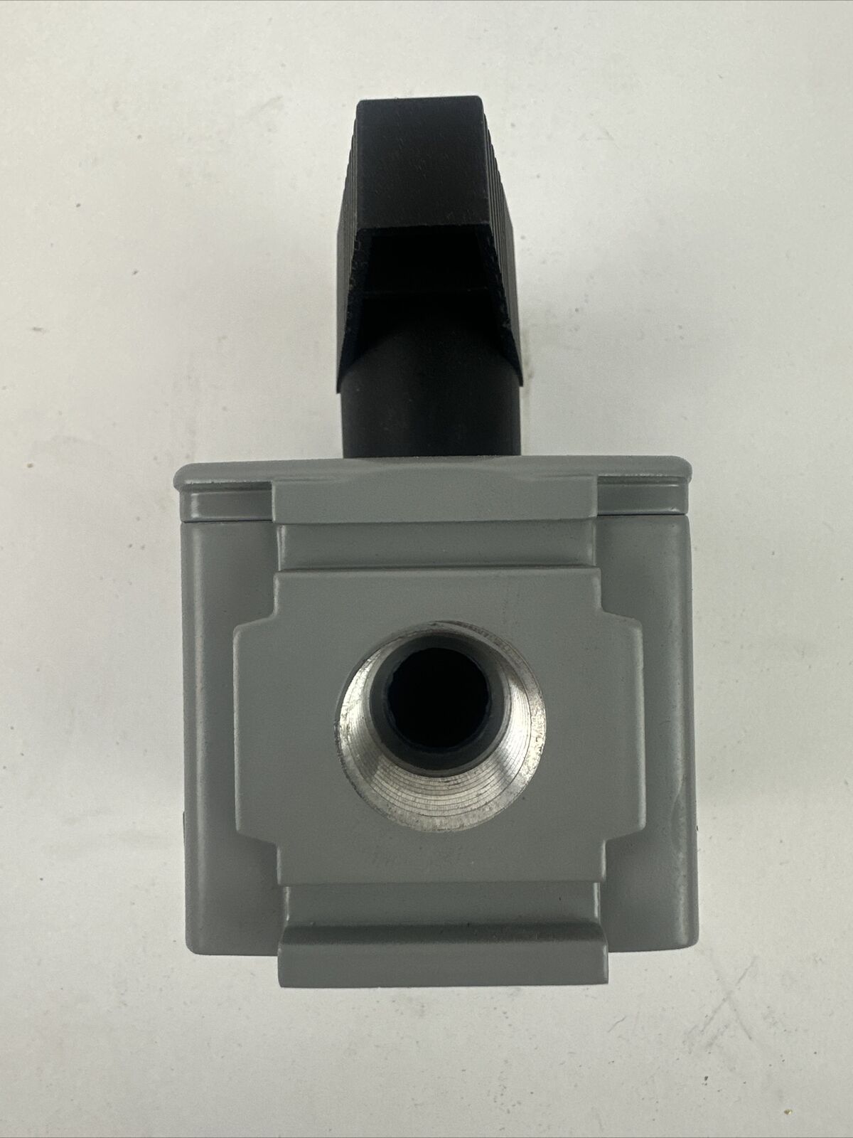 PARKER P32VB94LBNN BALL VALVE 1/2 NPT