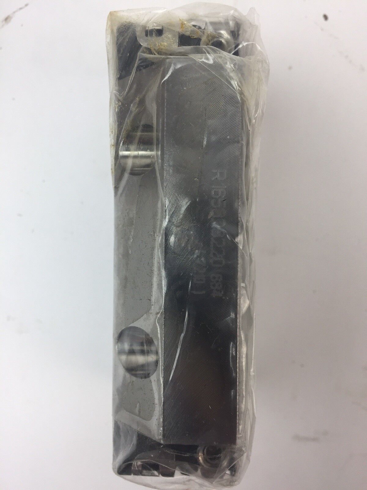 REXROTH R165323220 RUNNER BLOCK BALL RAIL CARRIAGE