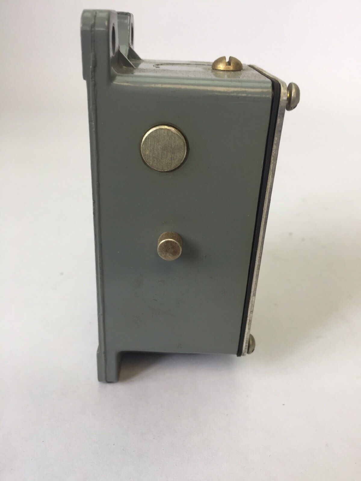 ALLEN BRADLEY 801-ASB11 LIMIT SWITCH ROLLER LEVER 600V AC/DC NC CONTACT