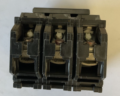 GENERAL ELECTRIC THQB 30A CIRCUIT BREAKER 3POLE