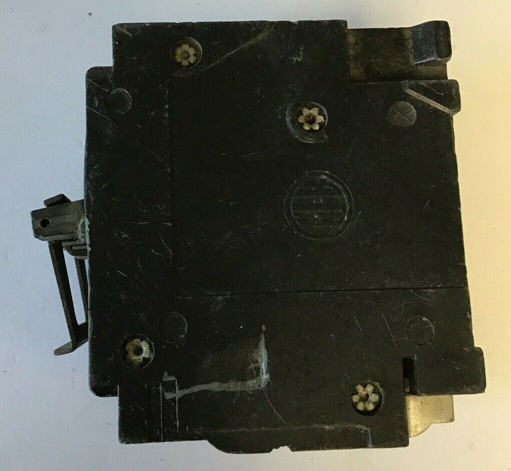 I-T-E Q24040 CIRCUIT BREAKER 40A 4POLE 120/240VAC CLASS CTL