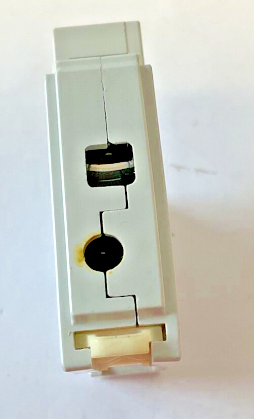 ALLEN BRADLEY 1492-CB1G100 CIRCUIT BREAKER 10A 2HP SER.C ***LOTOF4***