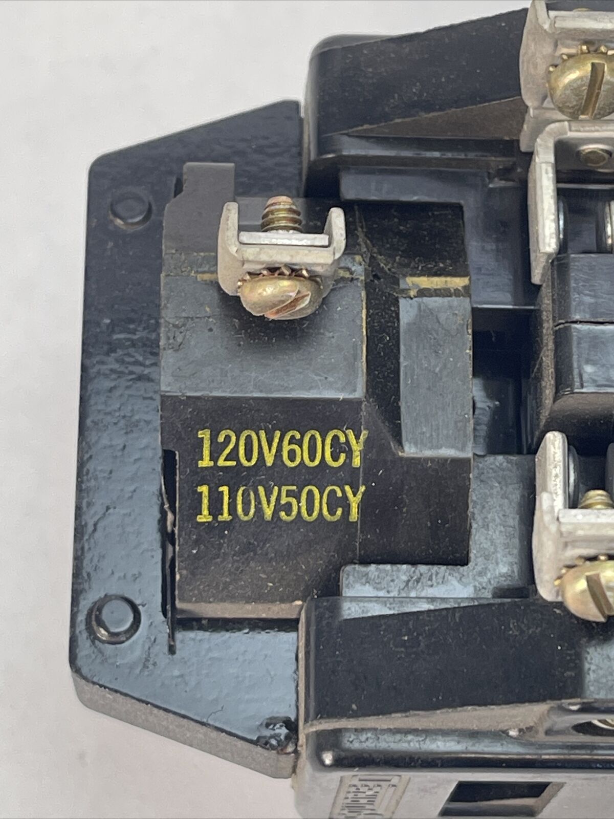 SQUARE D 8501 D082-S3 RELAY 600VAC 10AMP 690VA SERIES B COIL 120V 60CY 110V 50CY