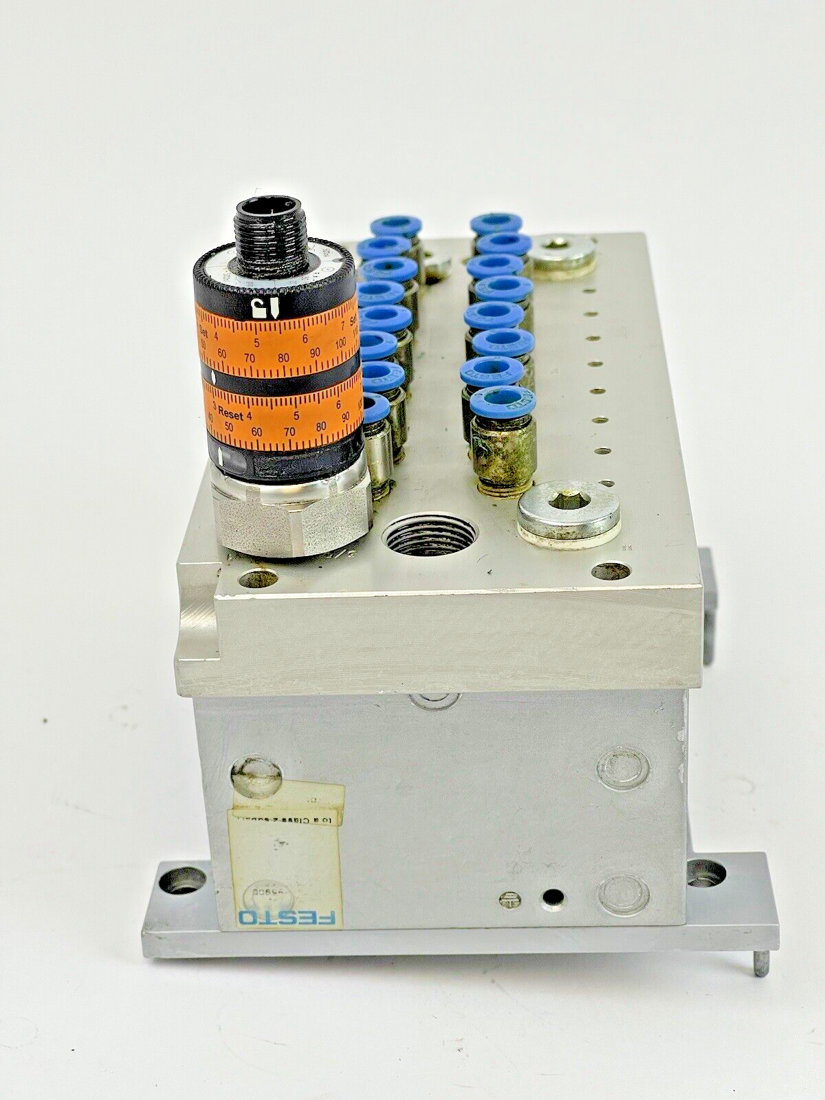 FESTO - CPV14-V1 - VALVE MANIFOLD-W/ PNEUM CONN & STACK PLATES, B102(8), T602(1)