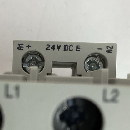 ALLEN BRADLEY STARTER (300-BOE*930 SER B 600VAC 27A 10HP+193-EEDD SER C+100-S)