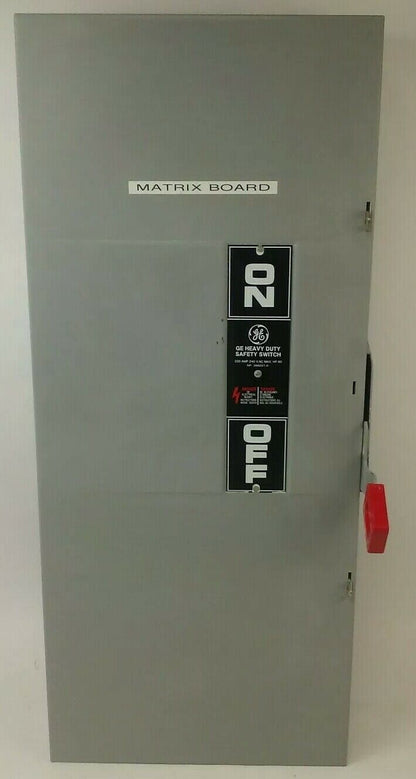 GE TH4324 MODEL 7 FUSIBLE SAFETY SWITCH 3P 200A 240V 60HP TYPE 1 INDOOR