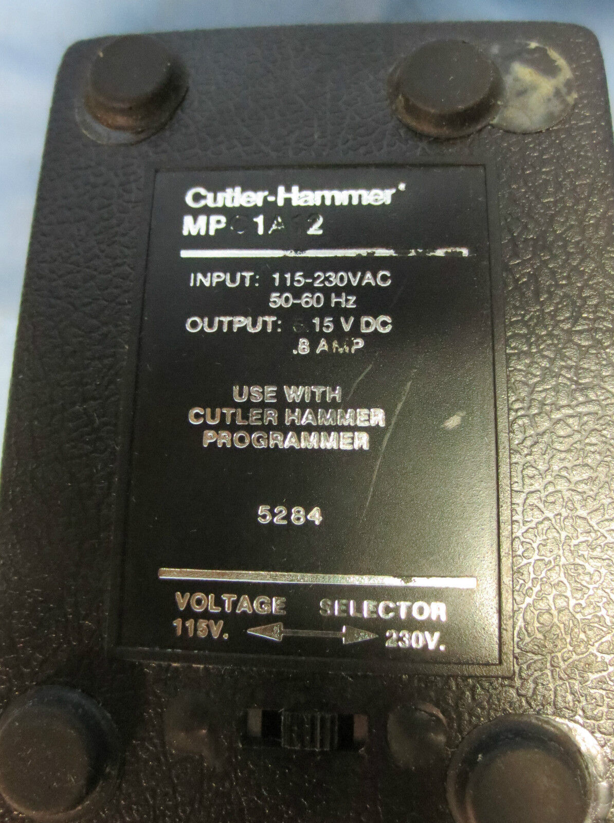 CUTLER-HAMMER POWER SUPPLY MPC1A12 SERIES A1 115-230VAC OUTPUT 15V DC, .8A