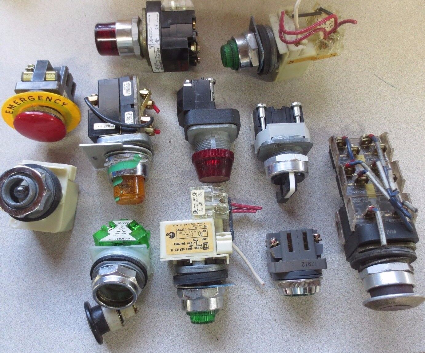 MIXED LOT of PUSH BUTTONS, SWITCHES for MACHINE CONTROLS - LOT of 11