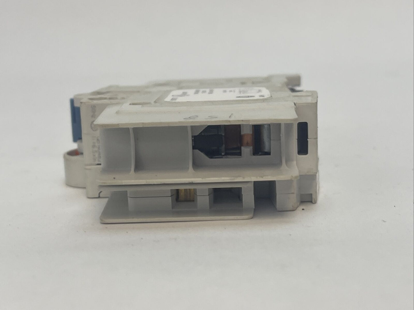 ALLEN BRADLEY 1489-M 277VAC 2A 1489-AMRA3 AUXILIARY CONTACT