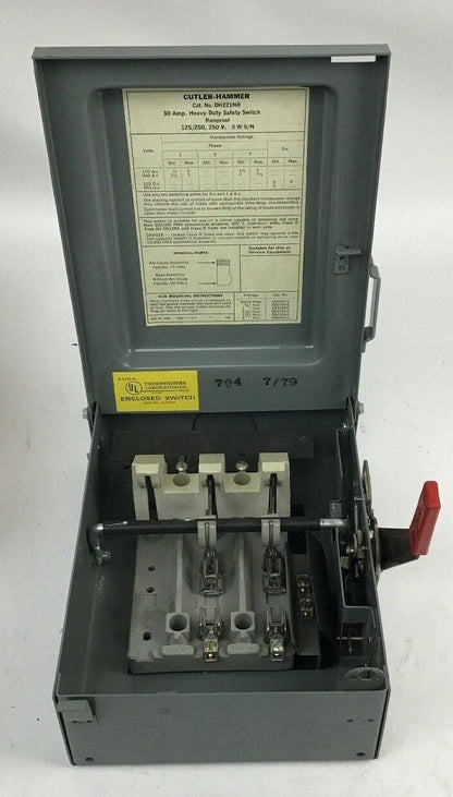 Cutler Hammer DH221NR  Heavy Duty Safety Switch 30A 240V 125/250 RAINPROOF