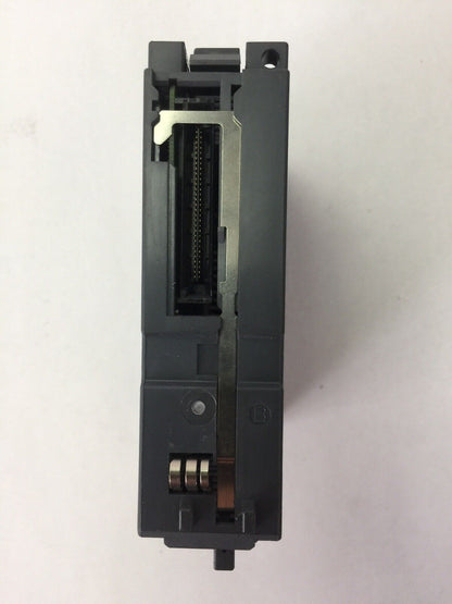 MITSUBISHI QY42P OUTPUT UNIT MELSEC-Q 12/24VDC 0.1A 5VDC 0.15A