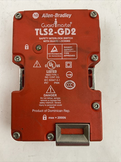ALLEN BRADLEY 440G-T27177 E GUARD MASTER SAFETY INTERLOCK SWITCH 24V TLS2-GD2