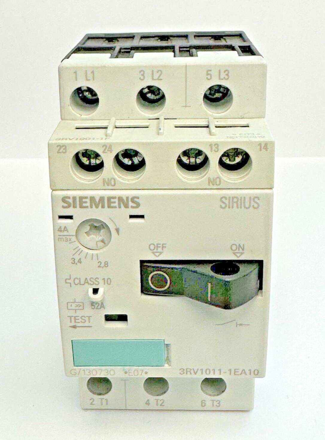 SIEMENS - 3RV1011-1EA10 - MOTOR PROTECTOR CIRCUIT BREAKER & 3RV1901-1F AUX. CONT