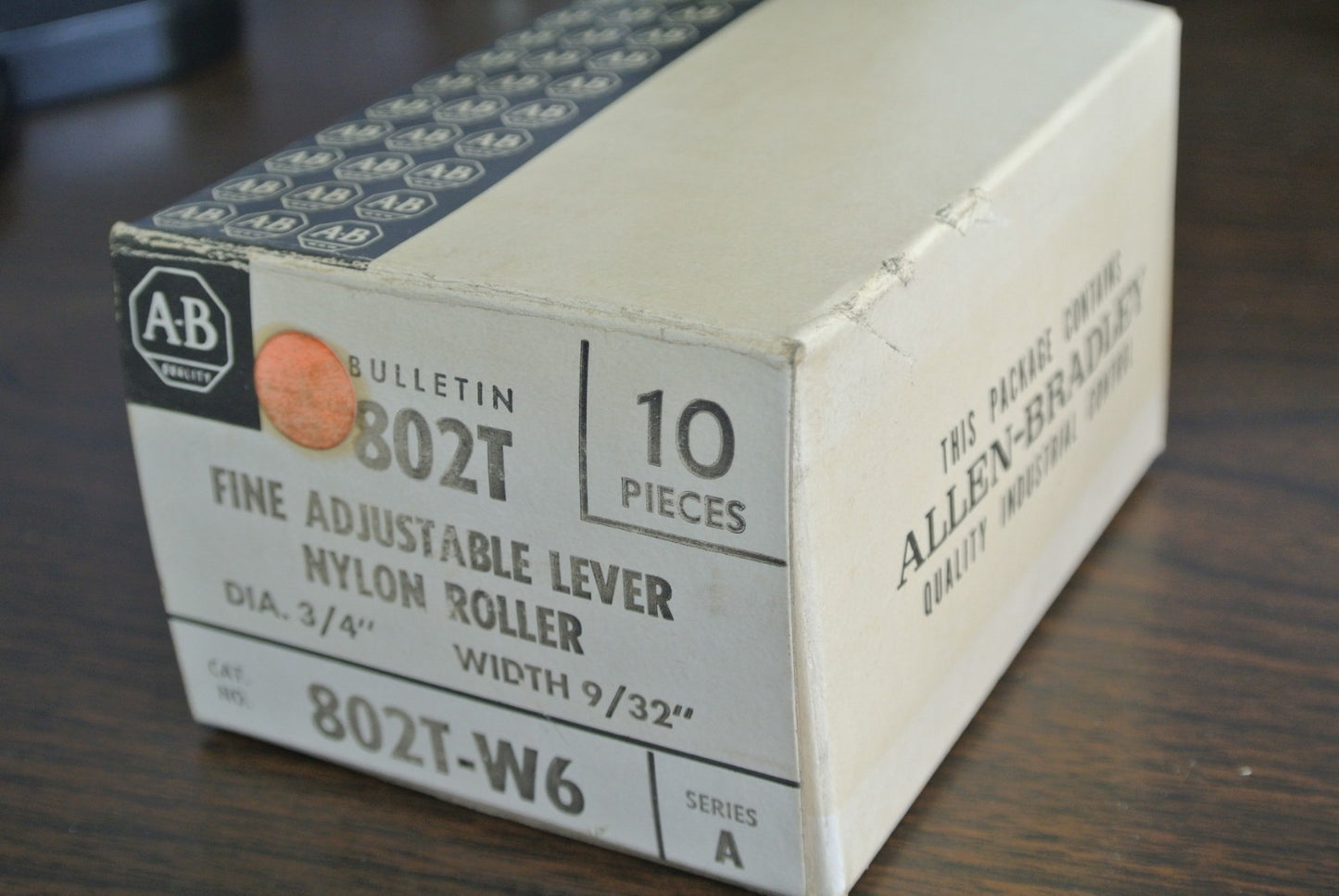ALLEN-BRADLEY 802T-W6 OPERATING LEVER / ROLLER ARM NEW SURPLUS - BOX of 10