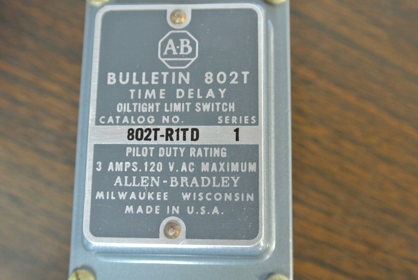 ALLEN-BRADLEY 802T-R5TD Ser. 1 TIME DELAY LIMIT SWITCH - NEW SURPLUS